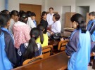 9月9日这天，云南骨科医院段玉生院长，脊柱矫形中心李路明主任带领矫形中心医生到禄劝县第一人民医院，给受捐助的40名脊柱侧凸孩子做第二次免费检查。这是继去年12月18日第二次回禄劝复查，段玉生院长心系40名山区孩子，“三顾茅庐”亲自替孩子们复查。